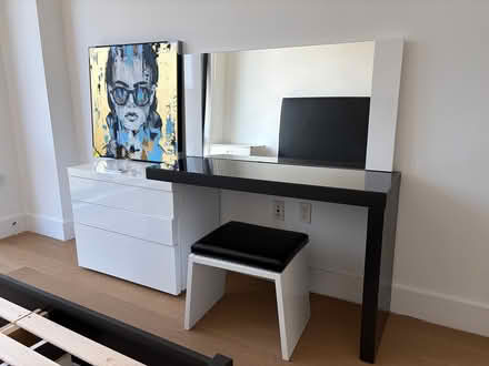 Photo of free Vanity with chair and mirror (Long Island City) #1