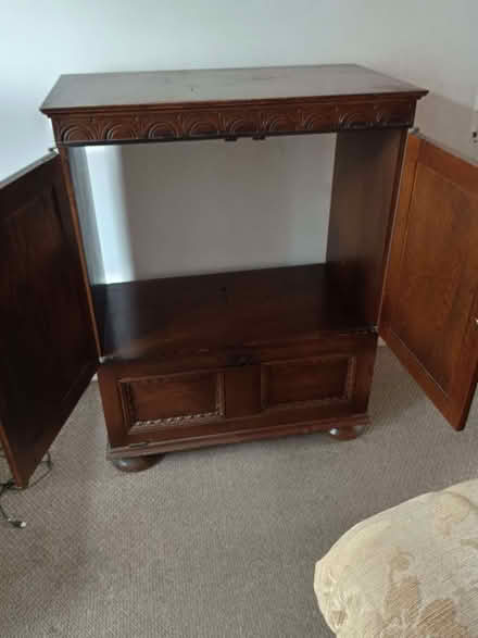 Photo of free Vintage Mahogany TV unit (Woodseats S8) #2