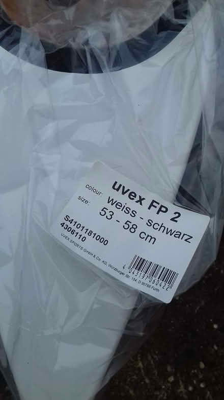 Photo of free Cycle Helmet & Carry Bag - Unused (Bicester OX26) #2