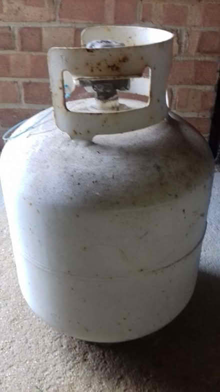 Photo of free Empty Gas Cylinder-Used (Bicester OX26) #1