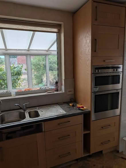 Photo of free Kitchen units (Strawberry Hill TW1) #4