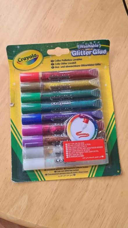 Photo of free Crayola glitter glue brand new (West Hampstead) #1