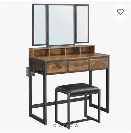 Photo of free New unit with no mirror (Basingstoke RG22) #1
