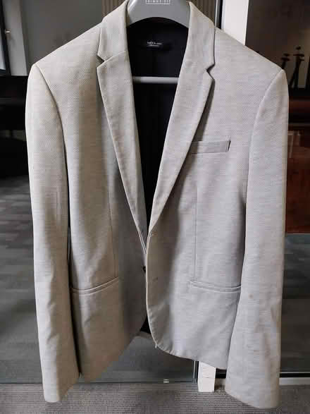 Photo of free Grey suit jacket (city centre LS1) #1