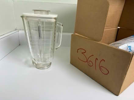 Photo of free Osterizer blender, needs blade (1075 Valencia Avenue) #3
