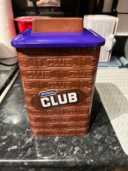 Photo of free Mcvitie’s club biscuit tin (Woodside CR0) #1