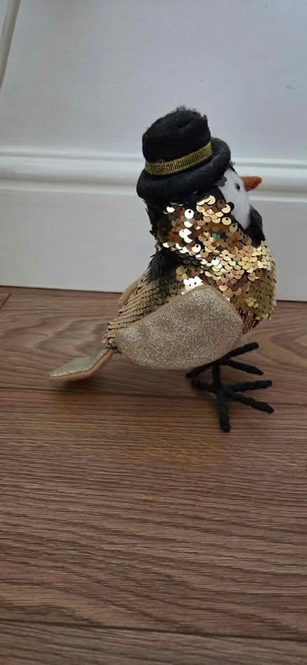 Photo of free Penguin ornament (Tooting Bec, SW17) #2