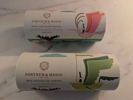 Photo of free Fortnum & Mason cookie boxes (near Central Park) #3