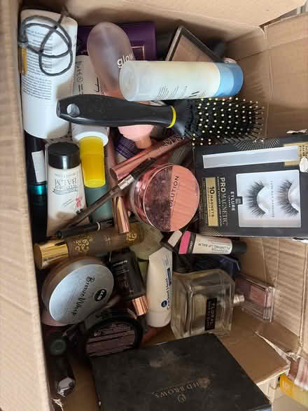 Photo of free Box full mostly usedsome unused (edgbaston B16) #1
