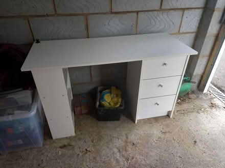 Photo of free Dressing table (Swanscombe, off Craylands Lane) #1