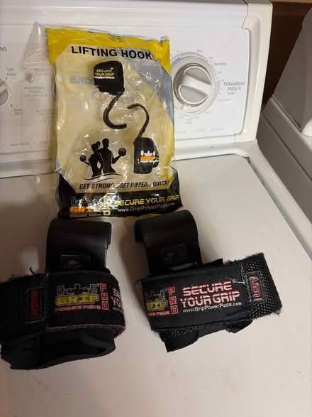 Photo of free Lifting hooks for gym workout (Elmhurst , Queens) #1