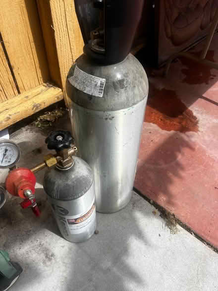 Photo of free 2 gas canisters (San Jose/Campbell area) #1