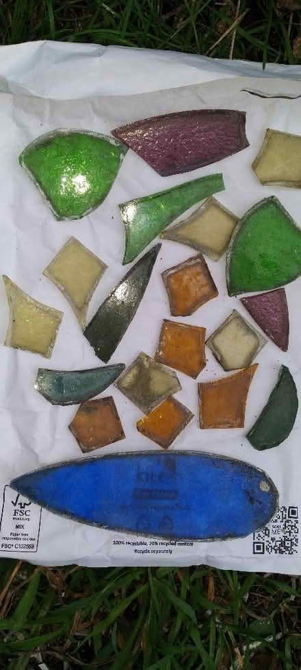 Photo of free Small pieces of vintage stained glass (Kennington OX1) #1