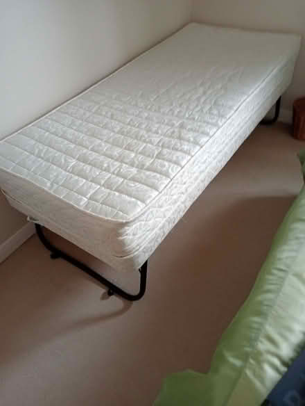 Photo of free Single guest bed (Bridge of Don AB22) #1