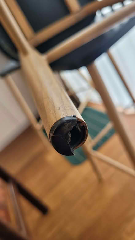 Photo of free Three bar stools (Vale LA1) #4