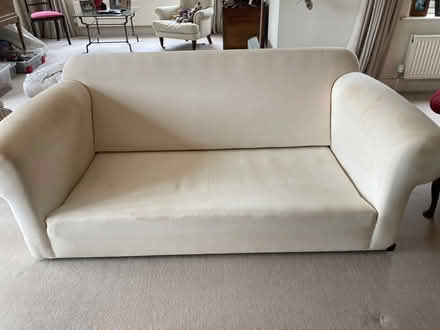 Photo of free Large sofa (Boldre SO41) #1