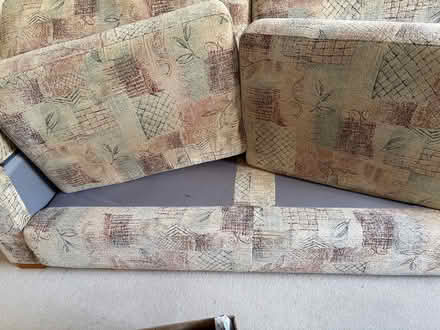 Photo of free 2settees (Carterton OX18) #4