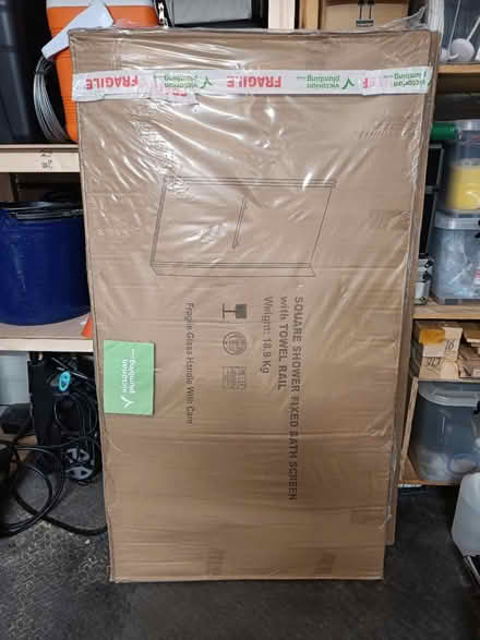 Photo of free Shower screen for bath (AB41) #1