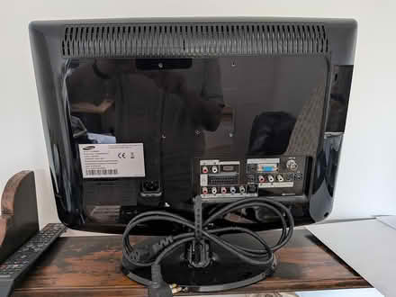 Photo of free 16 inch Samsung TV (Cowley, Oxford OX4) #1