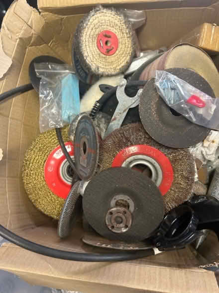 Photo of free accessories for grinder/ polisher (Yaxley) #1