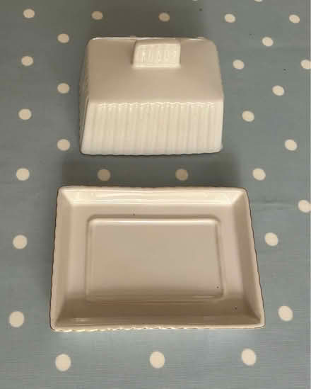 Photo of free Butter dish (TW2 whitton) #4