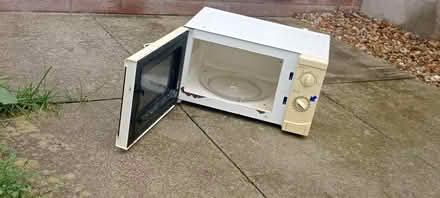Photo of free Microwave (spare or repairs) (Rivacre Village CH66) #2