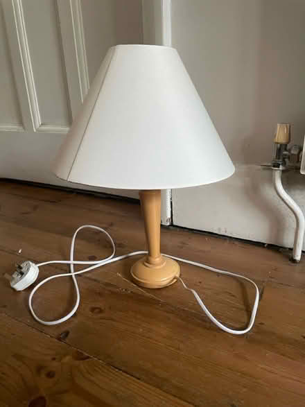 Photo of free Old lamp (Chiswick W4) #1
