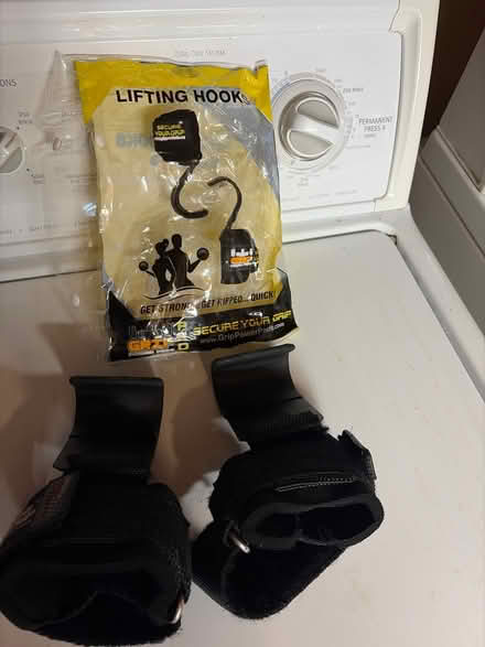 Photo of free Lifting hooks for gym workout (Elmhurst , Queens) #2