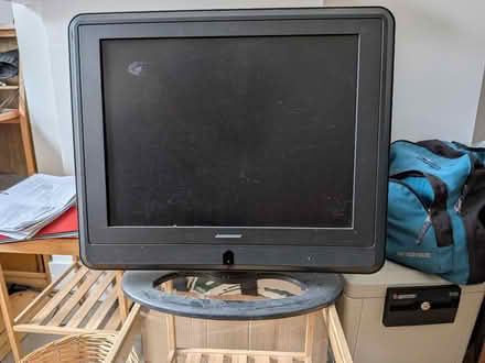 Photo of free Old 16 inch TV (Cowley, Oxford OX4) #2