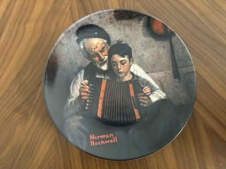 Photo of free Bradford Exchange Plates #3 (W13) #2