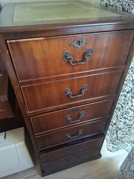 Photo of free Filing cabinet (Buckhurst Hill IG9) #1