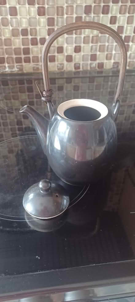 Photo of free Vintage teapot (Billericay CM11) #2