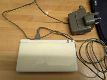 Photo of free Old Nintendo Ds with hands loaded on it (Shippon OX13) #1