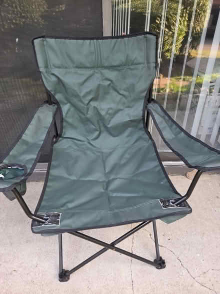 Photo of free Outdoor chair (Farmington Hills) #2