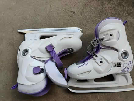 Photo of free child's ice skates size 34-36 (chesterton CB4) #1