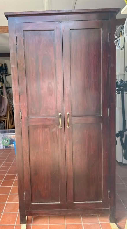 Photo of free cabinet (Ealing Common W5) #2