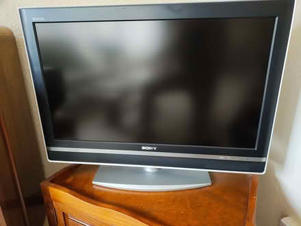 Photo of free Non-Smart 32inch TV (Burncross S35) #1