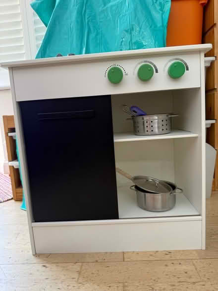 Photo of free IKEA child’s cooker (Hatfield AL10) #1