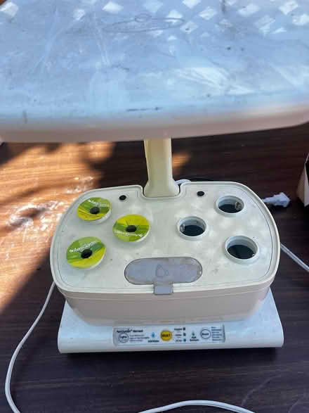 Photo of free Small hydroponic set up (San Jose/Campbell area) #1