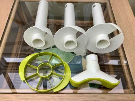Photo of free Pineapple Slicer/Wedger (Hawley GU17) #3