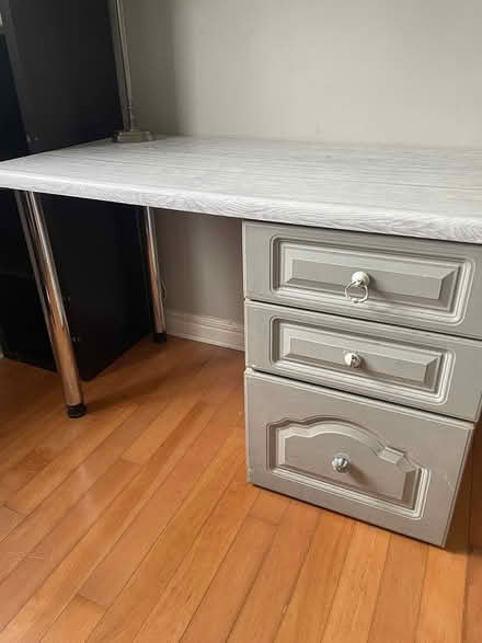 Photo of free Desk (Dublin 13) #1