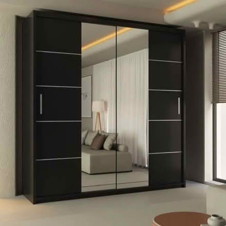 Photo of Mirrored wardrobe (West Kensington W14) #2