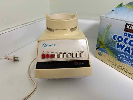 Photo of free Osterizer blender, needs blade (1075 Valencia Avenue) #2