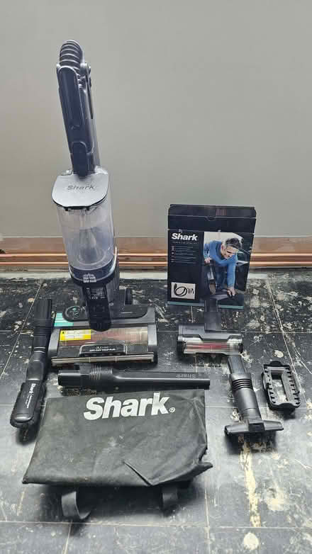 Photo of free Shark wireless hoover and accessories (Maghull L31) #1