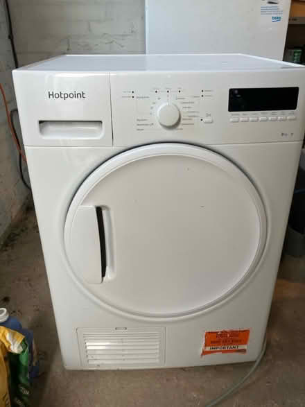 Photo of free Hotpoint 8kg Tumble Dryer - Faulty (Wivenhoe CO7) #1
