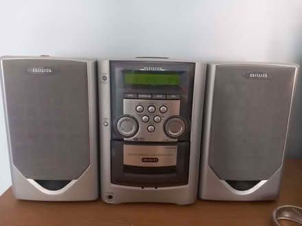 Photo of free Music player (South Woodford E18) #1