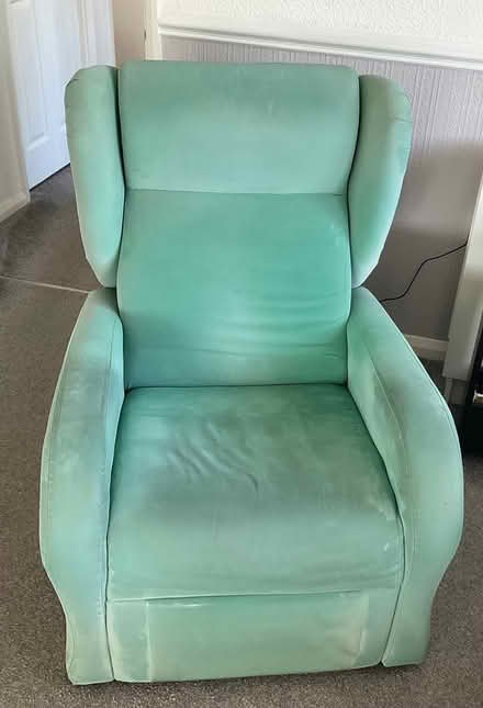 Photo of free Recliner chair (manual) (Deeside CH5) #3