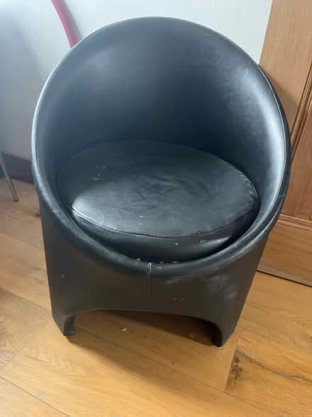 Photo of free Black tub chair (Brighton North Laine) #1
