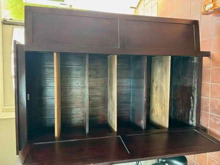 Photo of free cabinet (Ealing Common W5) #1