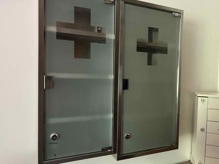 Photo of free Medicine / bathroom cabinets x2 (SS15 laindon) #1